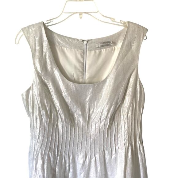 Badgley Mischka Linen White Silver Sleeveless Dress size 12 - Picture 2 of 6